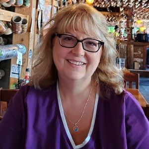 Meet your Posher, Kim